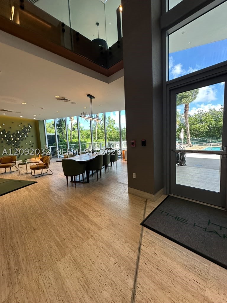 16385 Biscayne Blvd #2606, North Miami Beach FL 33160