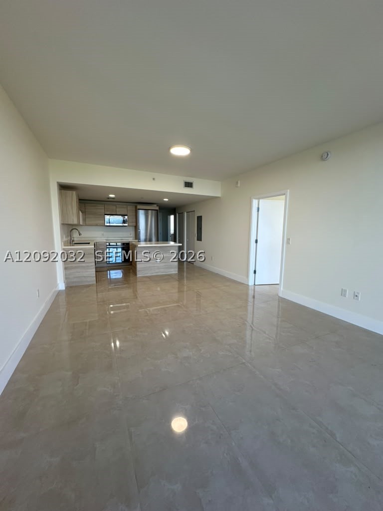 16385 Biscayne Blvd #2606, North Miami Beach FL 33160