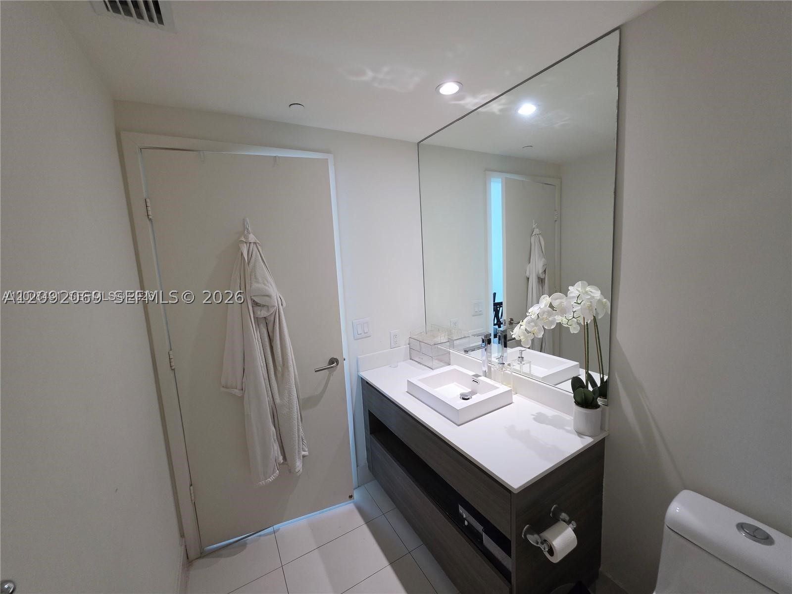 1100 S Miami Ave #3705, Miami FL 33130