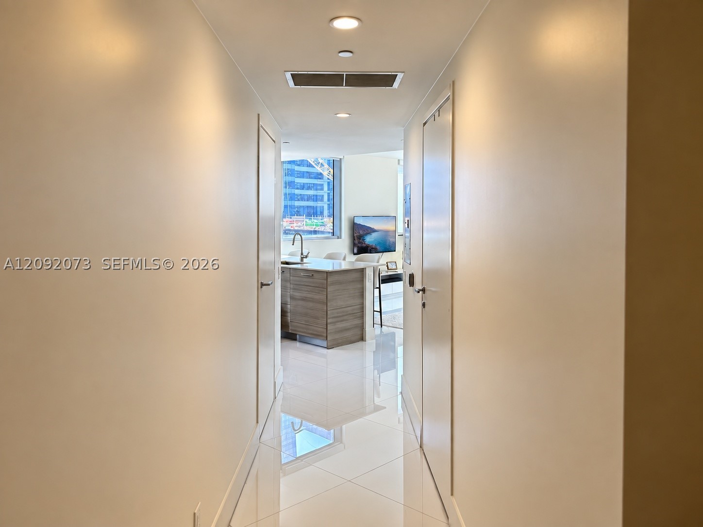 1300 Brickell Bay Dr #801, Miami FL 33131