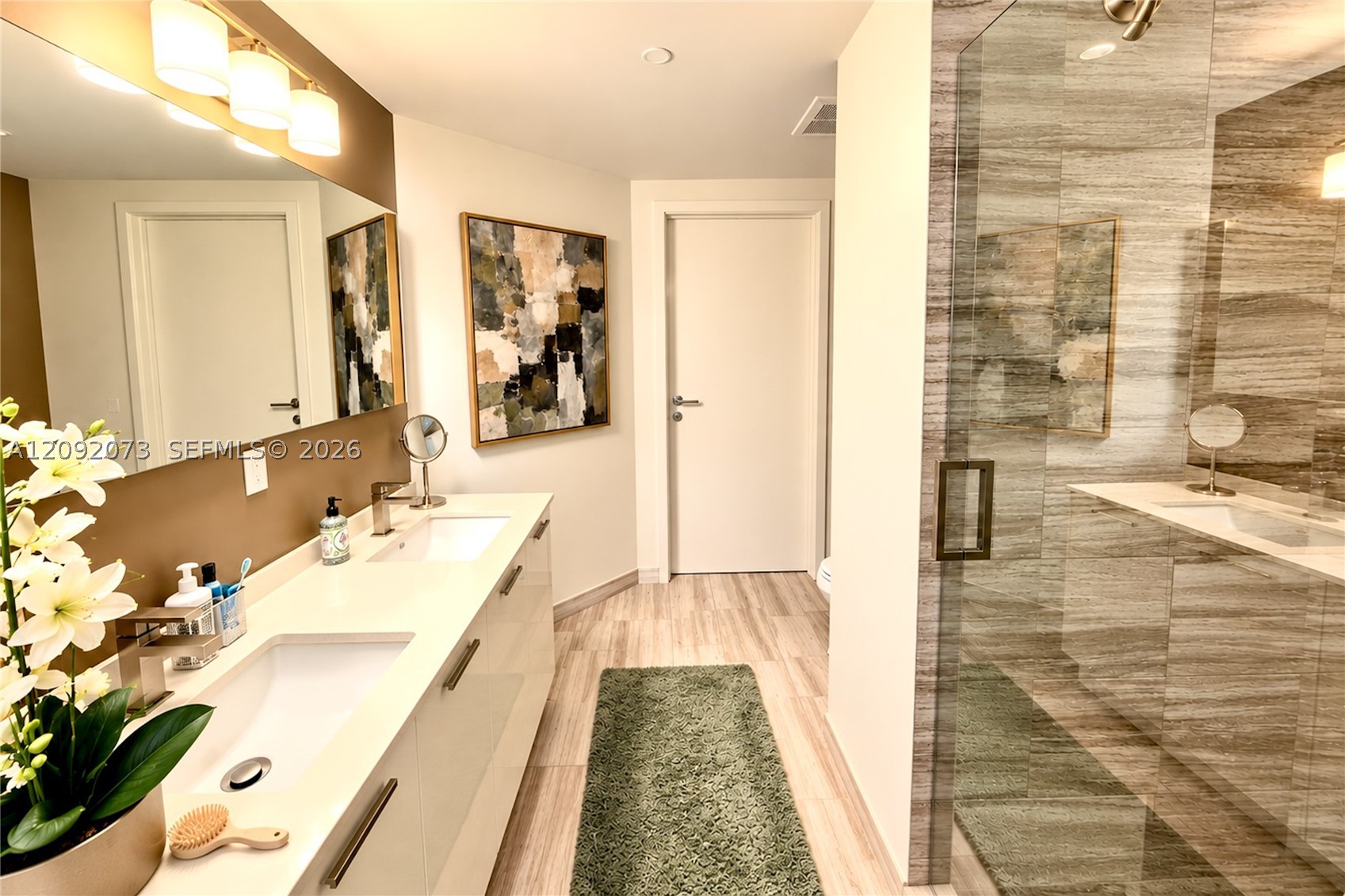 1300 Brickell Bay Dr #801, Miami FL 33131