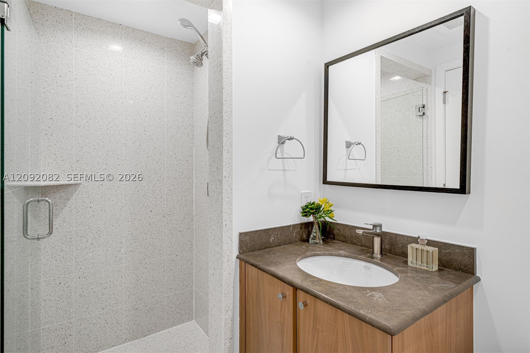 3801 Collins Ave #1505, Miami Beach FL 33140