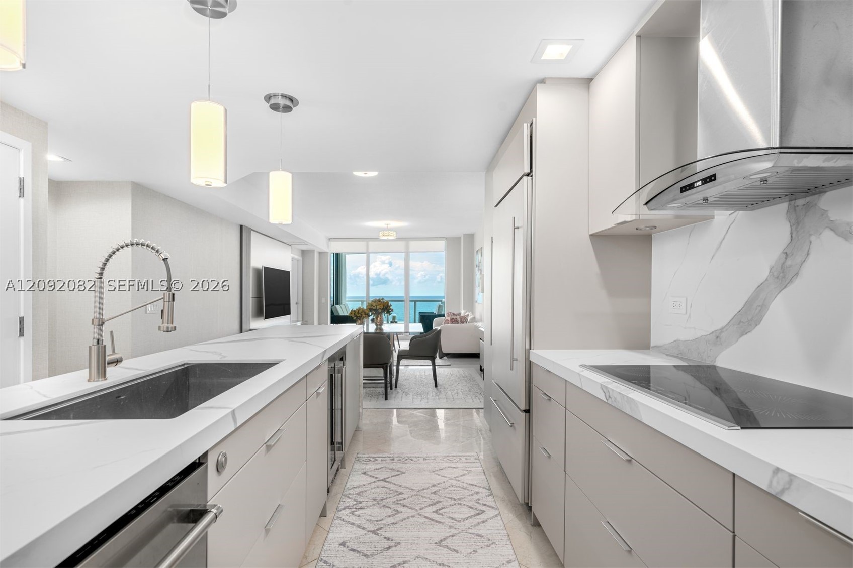 3801 Collins Ave #1505, Miami Beach FL 33140