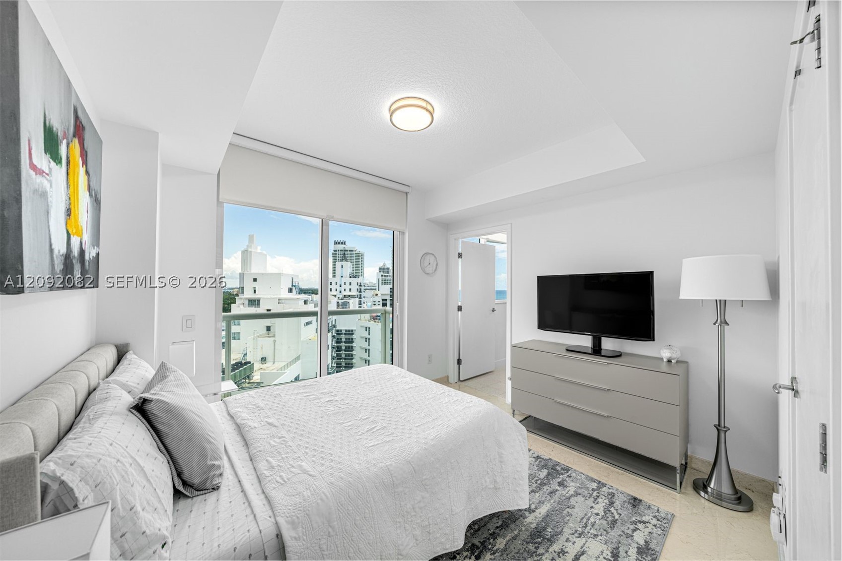 3801 Collins Ave #1505, Miami Beach FL 33140