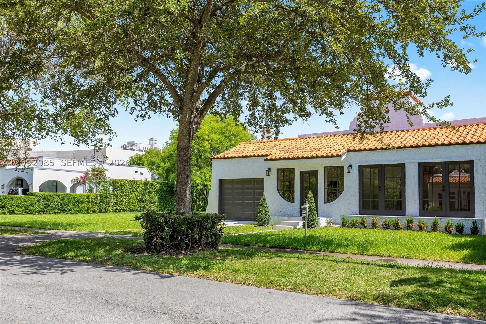 434 Aragon Ave, Coral Gables FL 33134