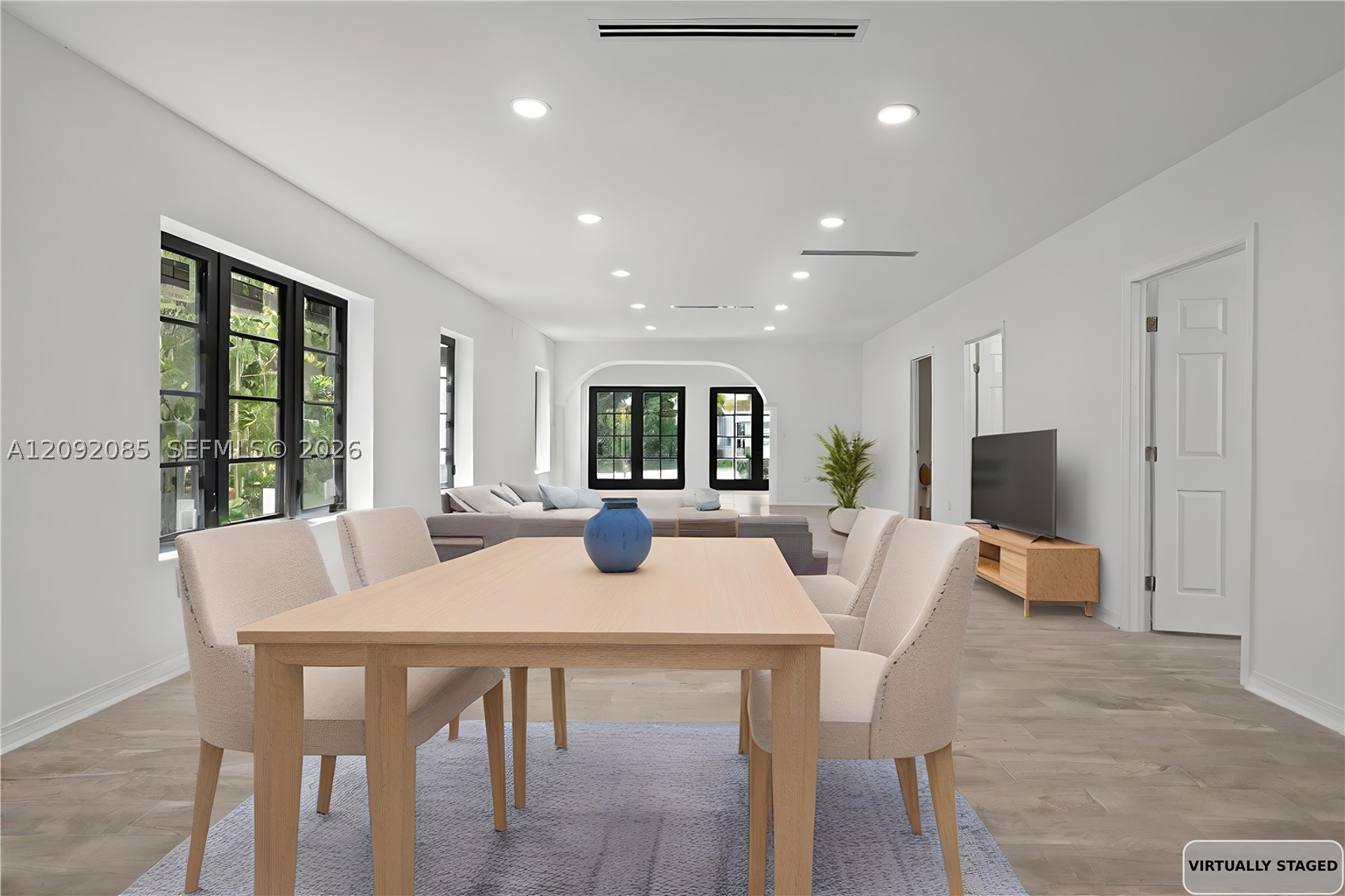 434 Aragon Ave, Coral Gables FL 33134