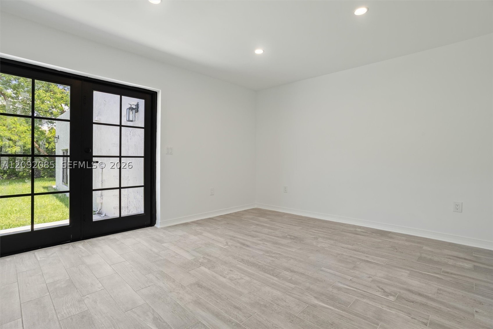 434 Aragon Ave, Coral Gables FL 33134