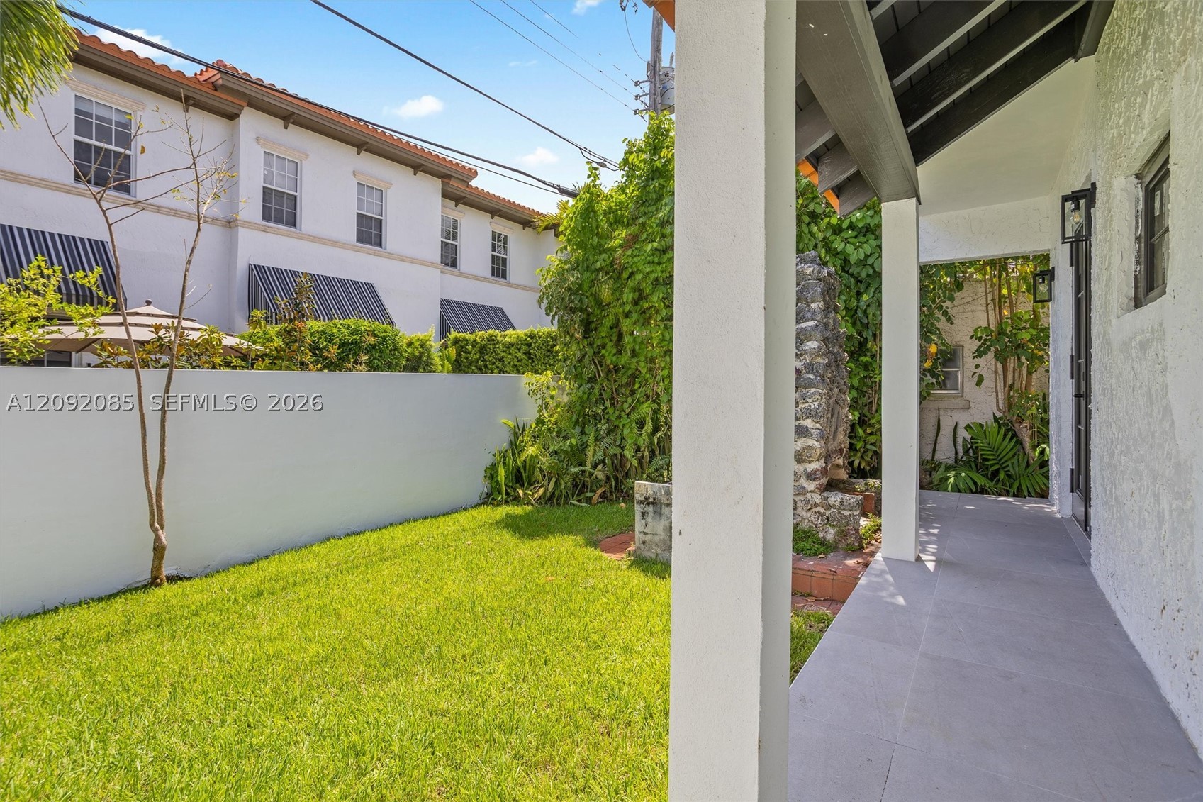 434 Aragon Ave, Coral Gables FL 33134