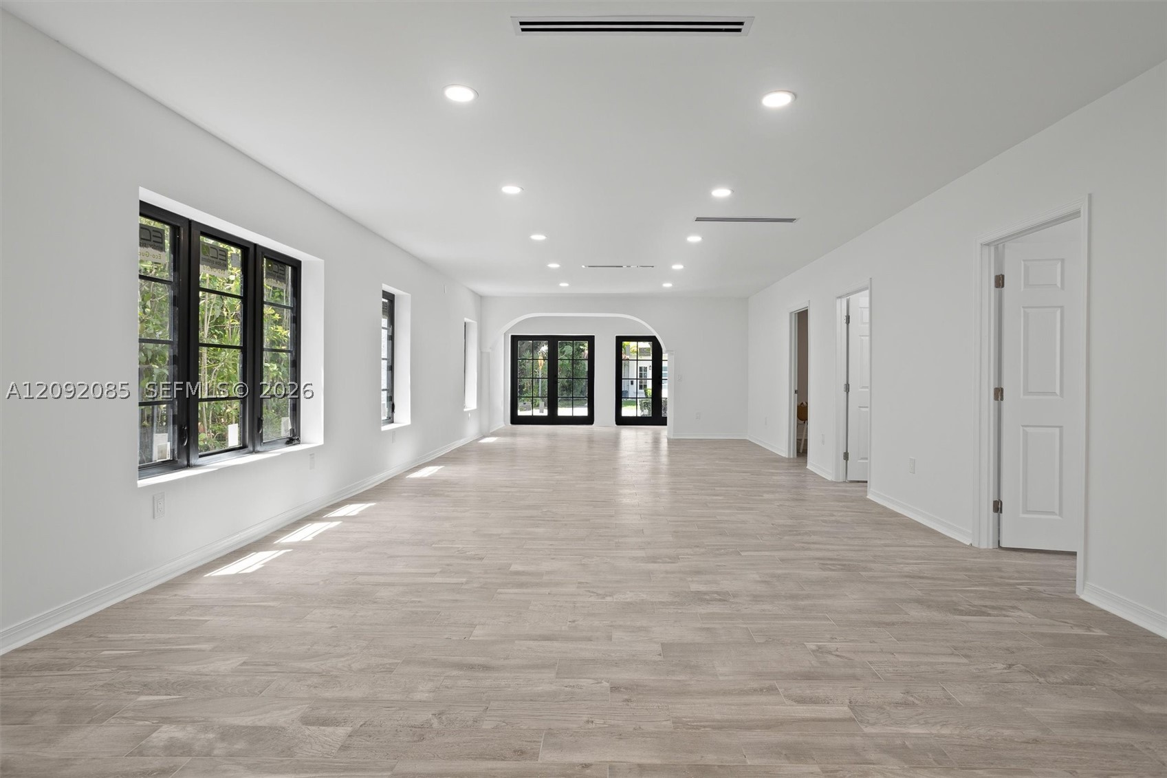 434 Aragon Ave, Coral Gables FL 33134
