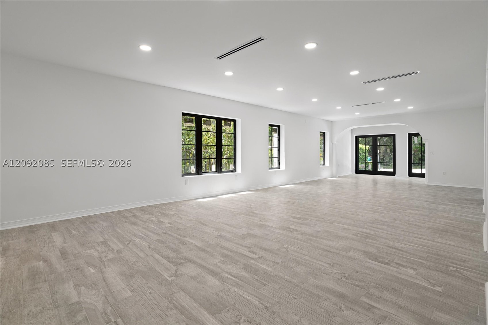 434 Aragon Ave, Coral Gables FL 33134