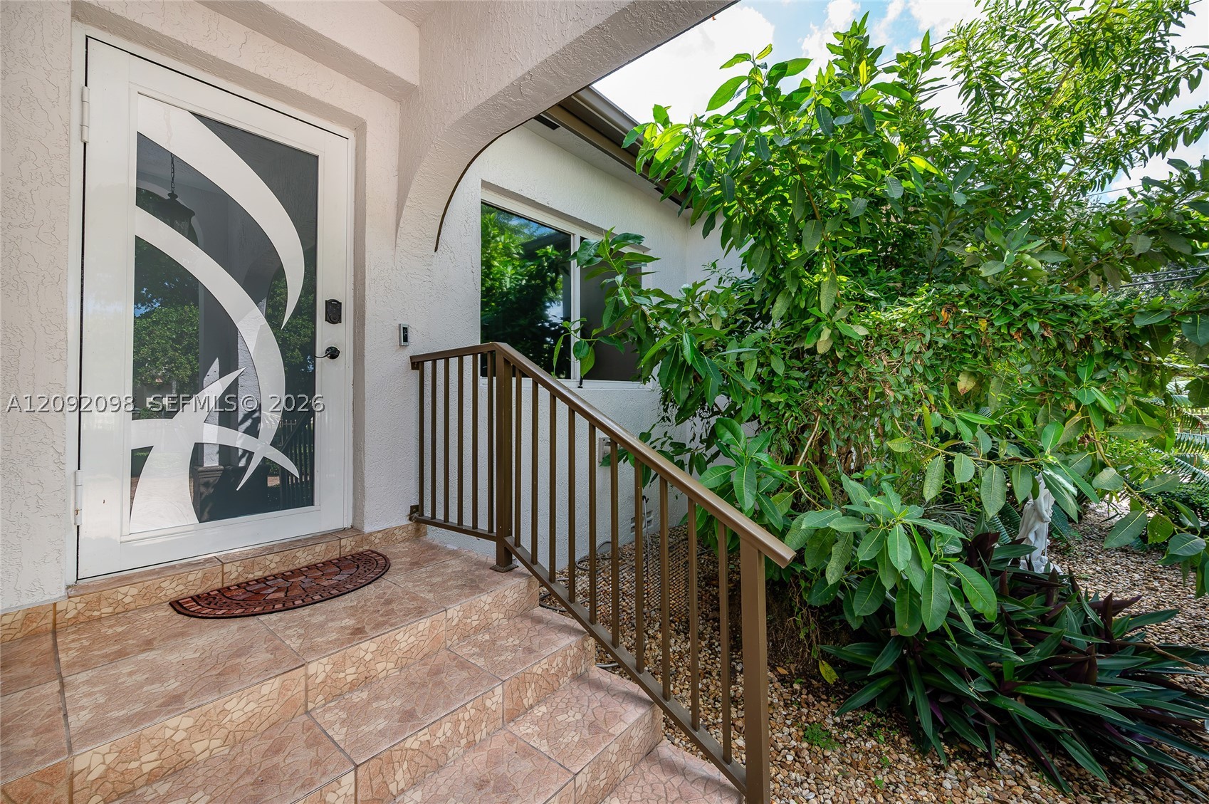 589 Miller Dr, Miami Springs FL 33166