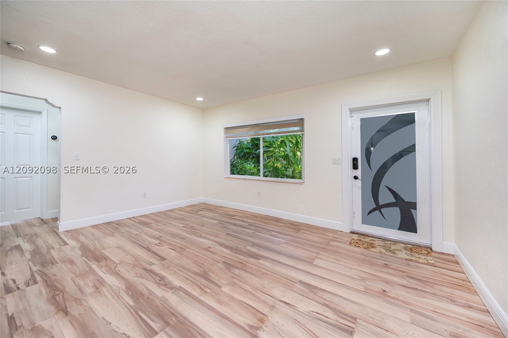 589 Miller Dr, Miami Springs FL 33166