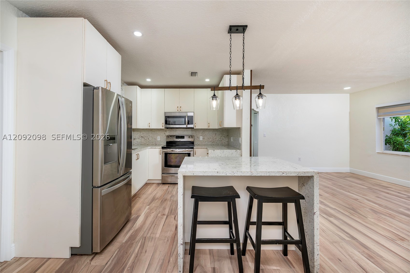 589 Miller Dr, Miami Springs FL 33166
