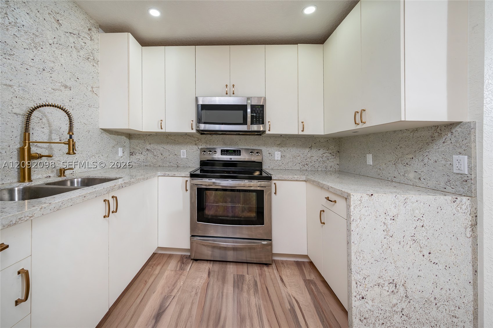 589 Miller Dr, Miami Springs FL 33166