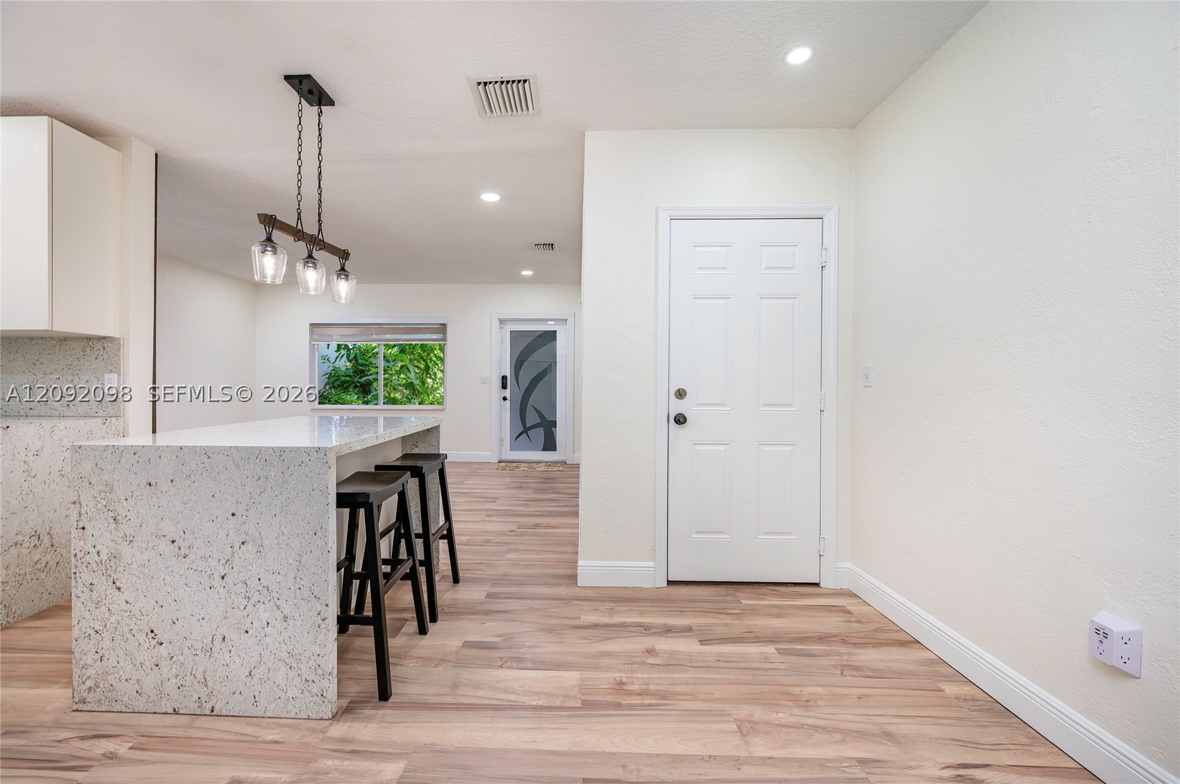 589 Miller Dr, Miami Springs FL 33166