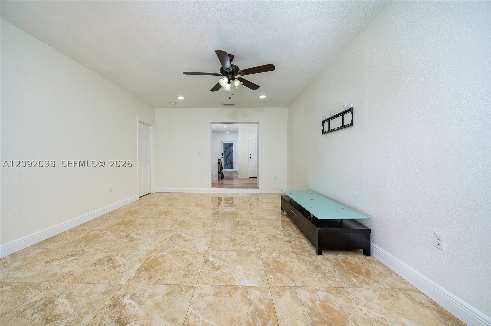589 Miller Dr, Miami Springs FL 33166