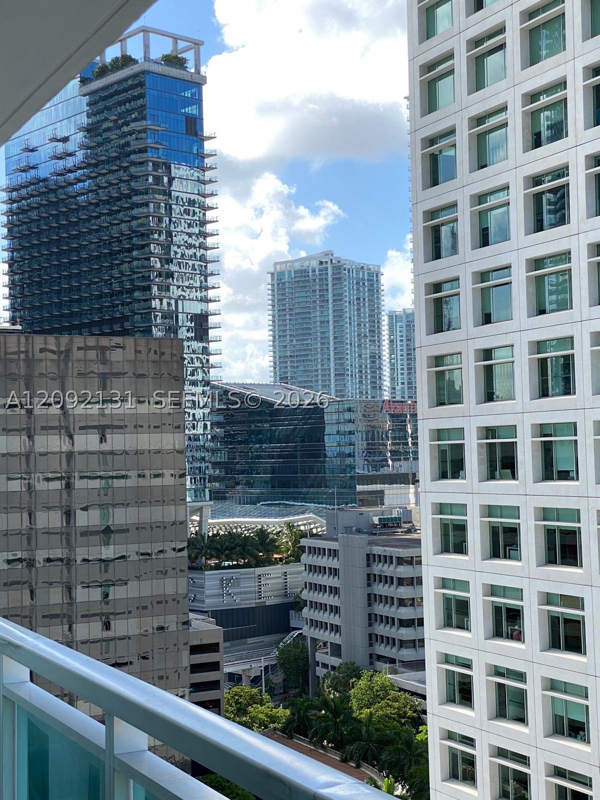 950 Brickell Bay Dr #1708, Miami FL 33131