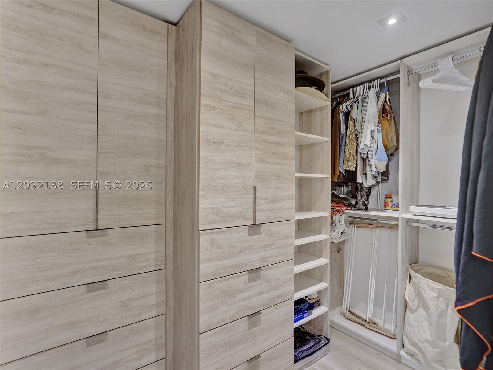 16385 Biscayne Blvd #2107, North Miami Beach FL 33160