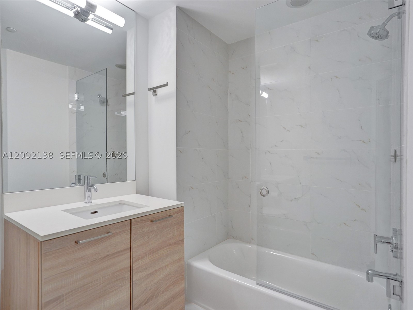 16385 Biscayne Blvd #2107, North Miami Beach FL 33160