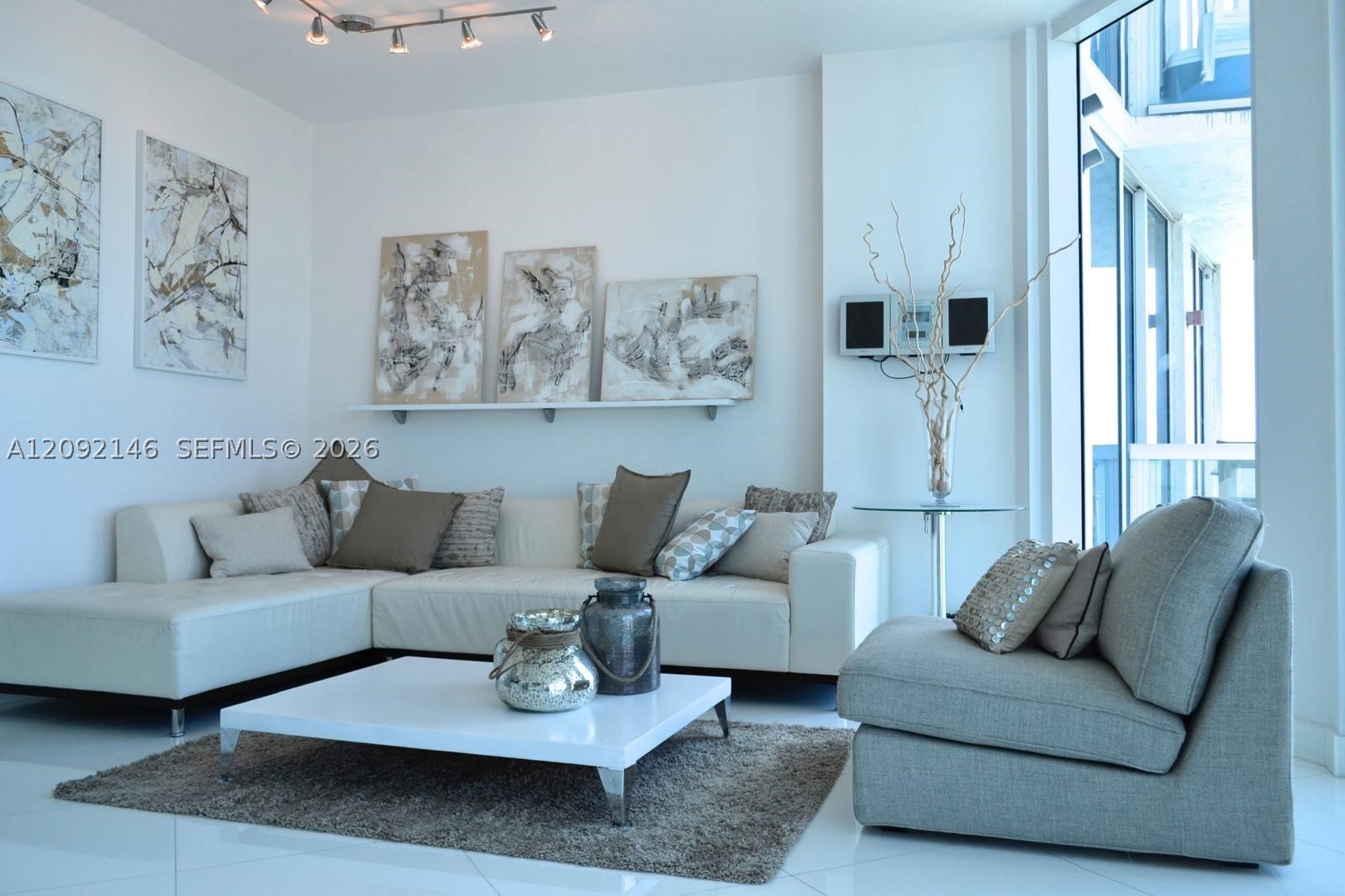 6515 Collins Ave #1505, Miami Beach FL 33141