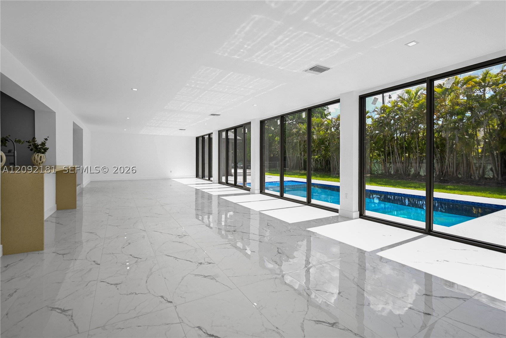 9505 SW 67th Ave, Pinecrest FL 33156