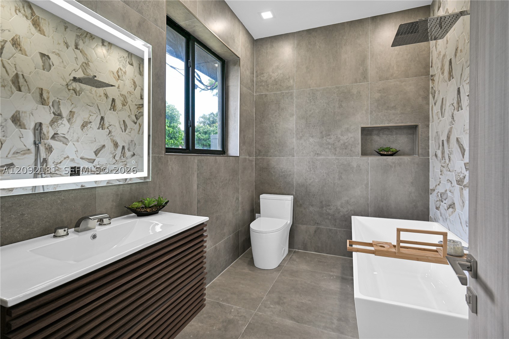 9505 SW 67th Ave, Pinecrest FL 33156