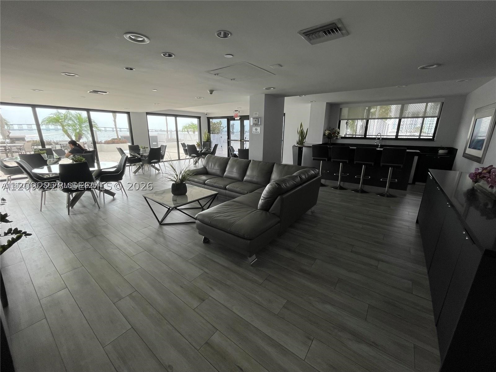 200 SE 15th Rd #4K, Miami FL 33129