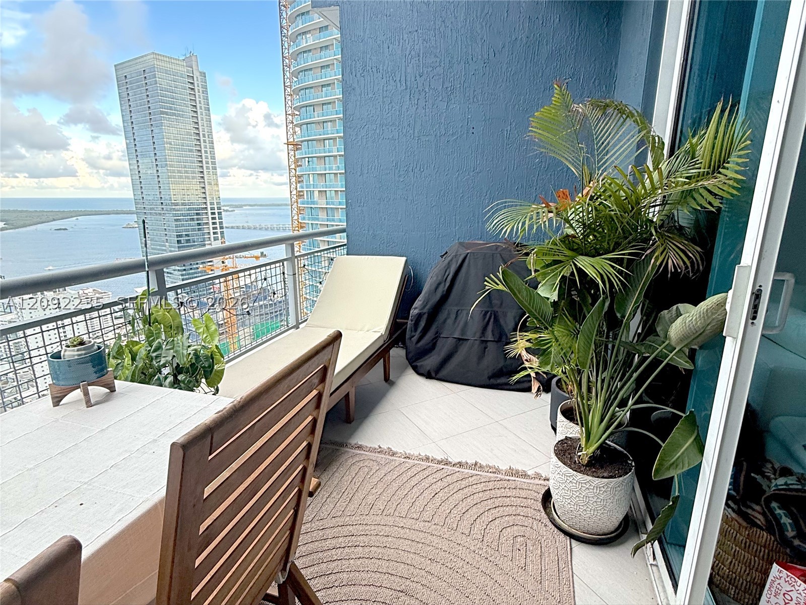 60 SW 13th St #4608, Miami FL 33130
