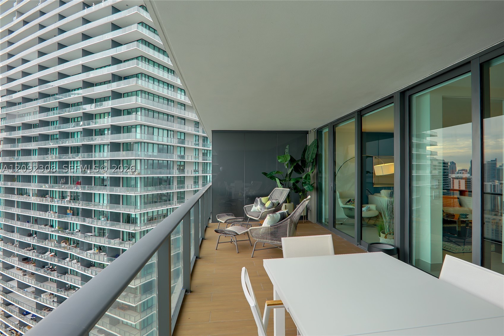 650 NE 32nd St #4105, Miami FL 33137