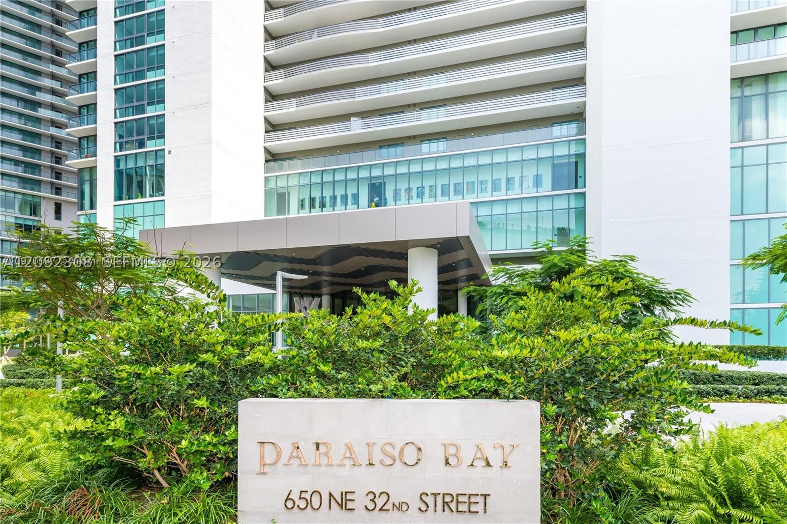 650 NE 32nd St #4105, Miami FL 33137
