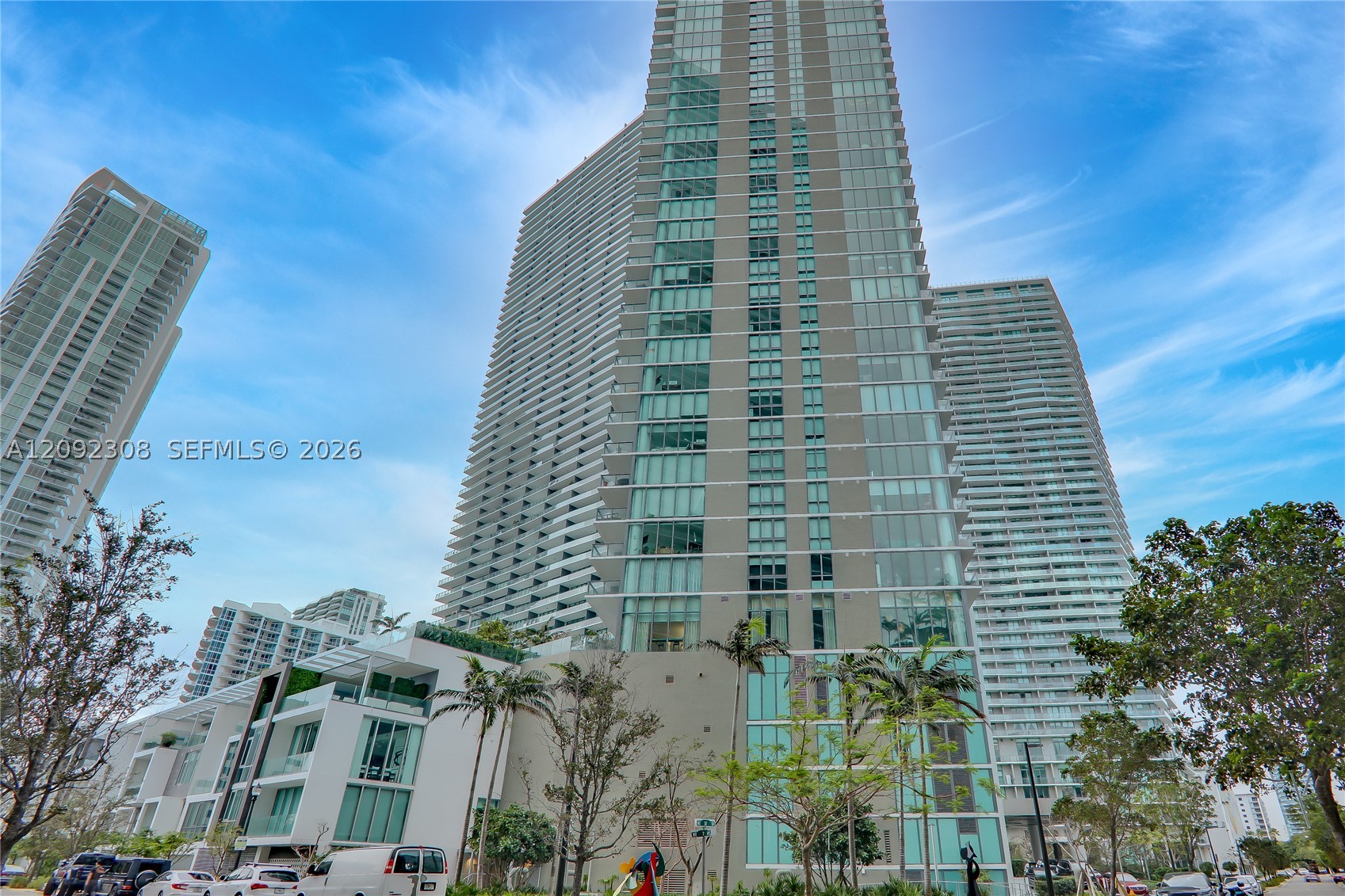 650 NE 32nd St #4105, Miami FL 33137