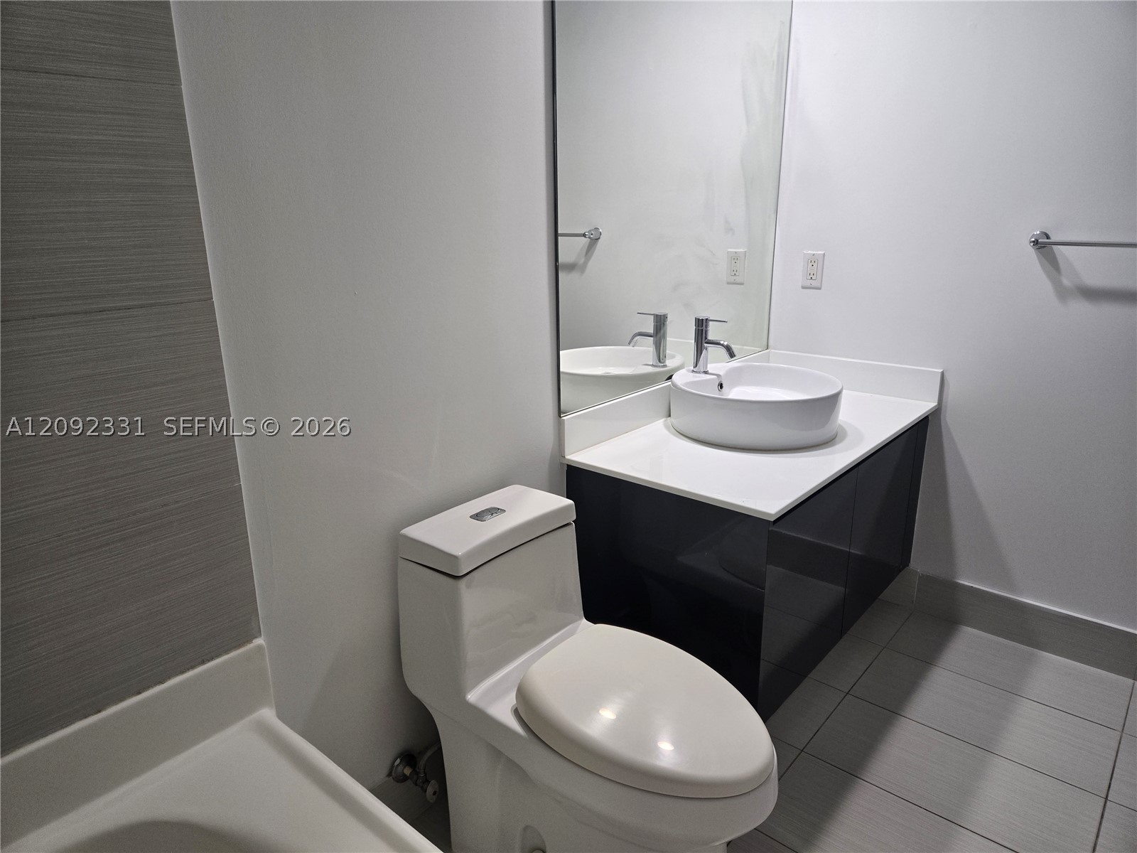 31 SE 6th St #503, Miami FL 33131