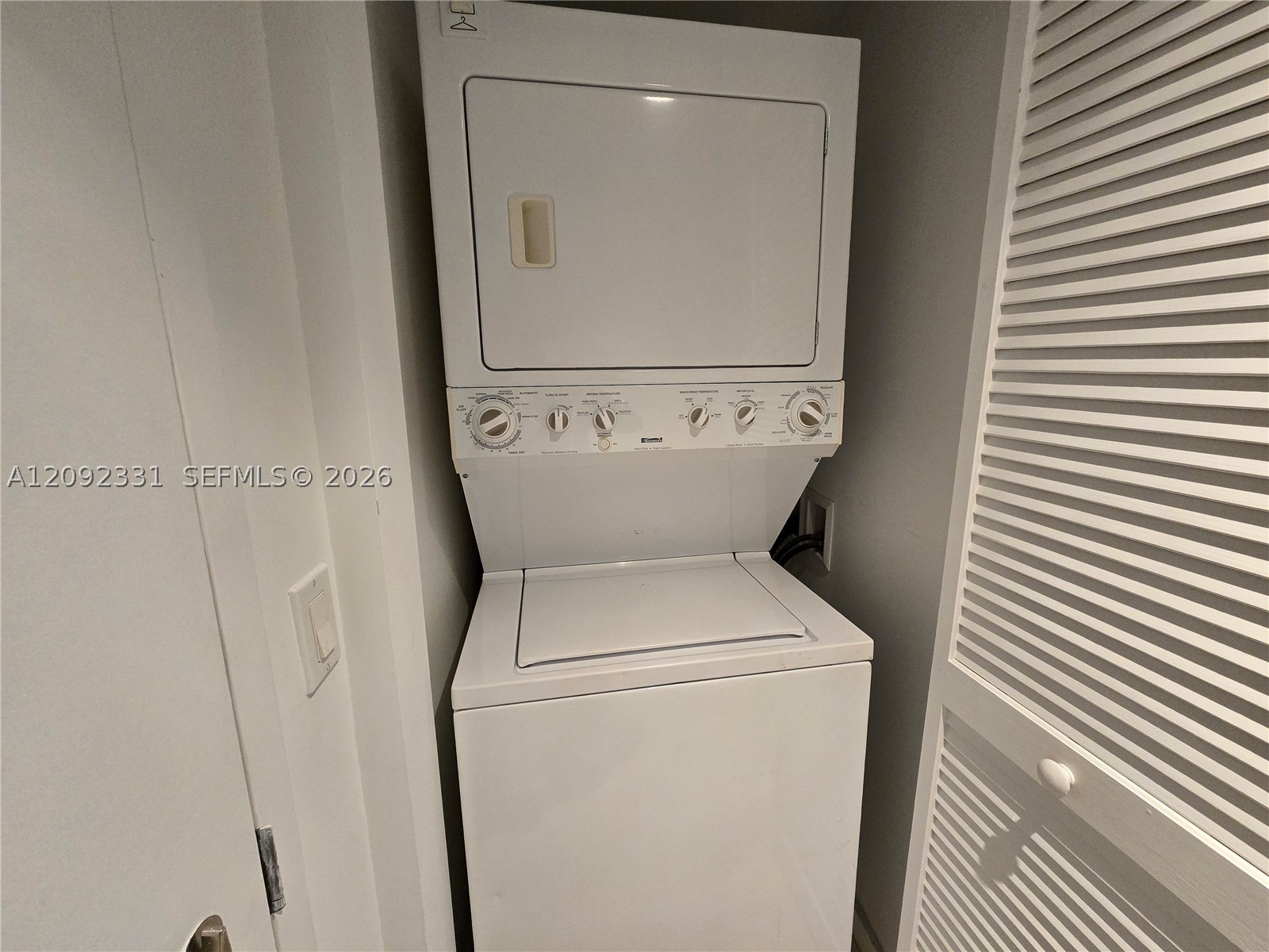 31 SE 6th St #503, Miami FL 33131