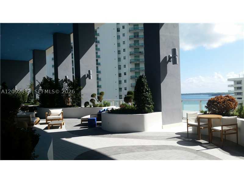1300 Brickell Bay Dr #2413, Miami FL 33131