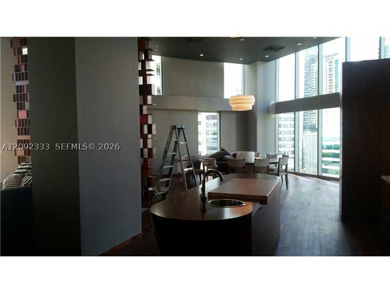 1300 Brickell Bay Dr #2413, Miami FL 33131