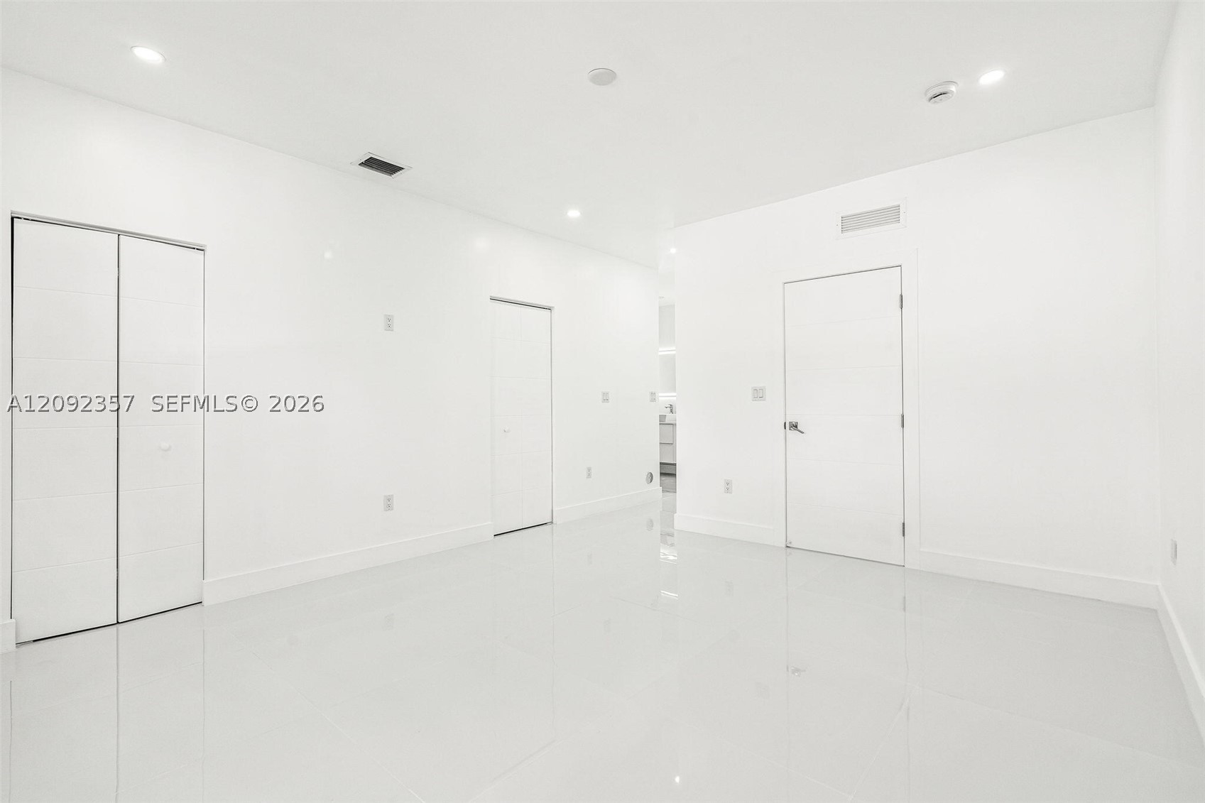 3453 NW 4th St, Miami FL 33125
