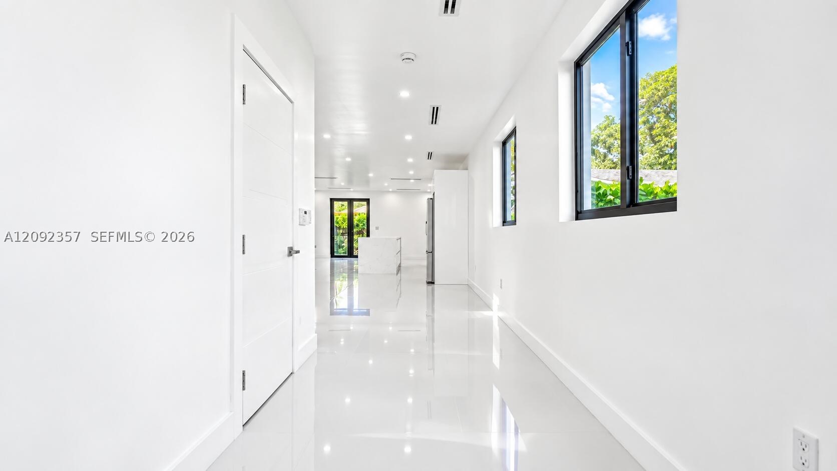 3453 NW 4th St, Miami FL 33125