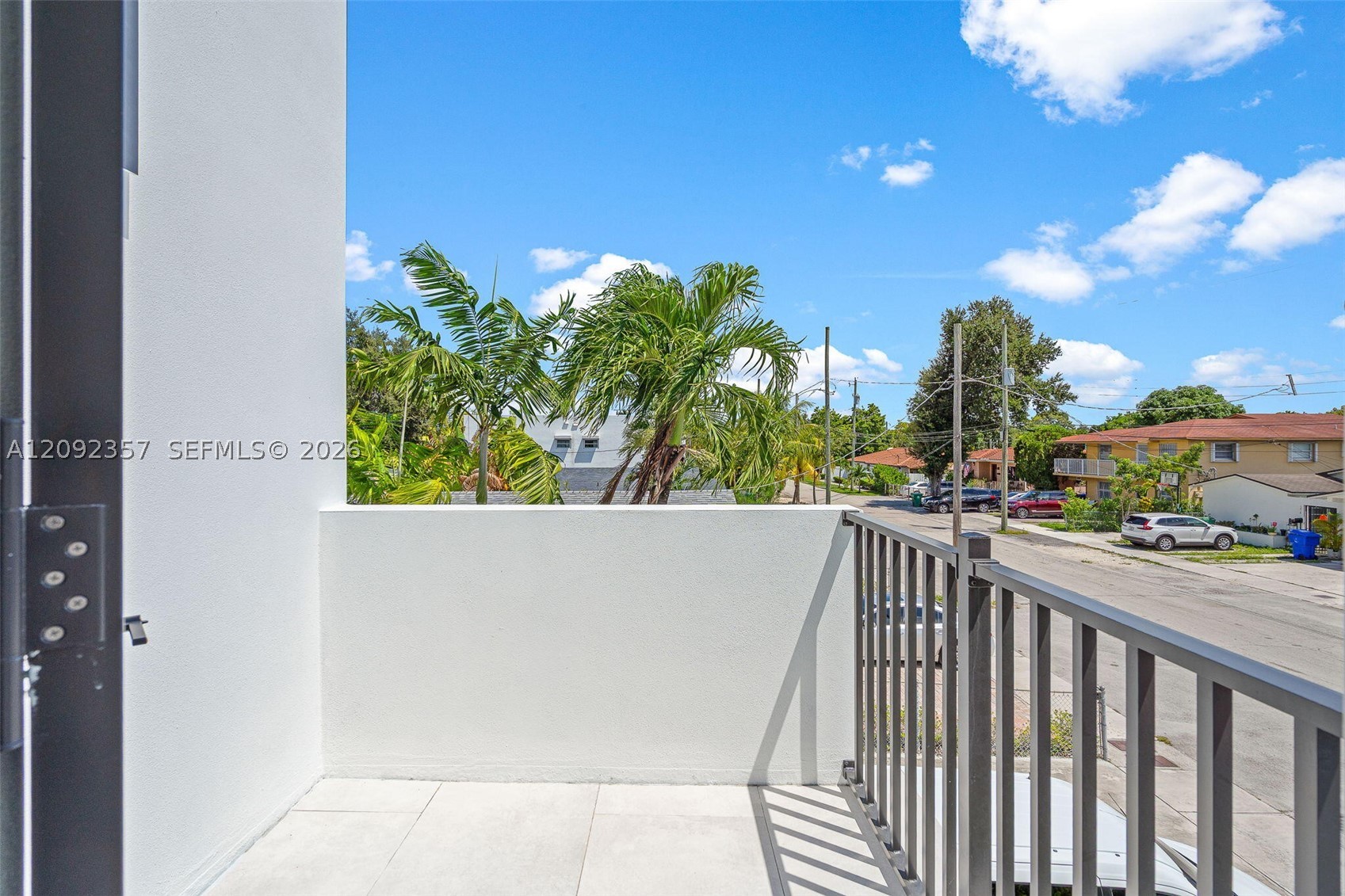 3453 NW 4th St, Miami FL 33125