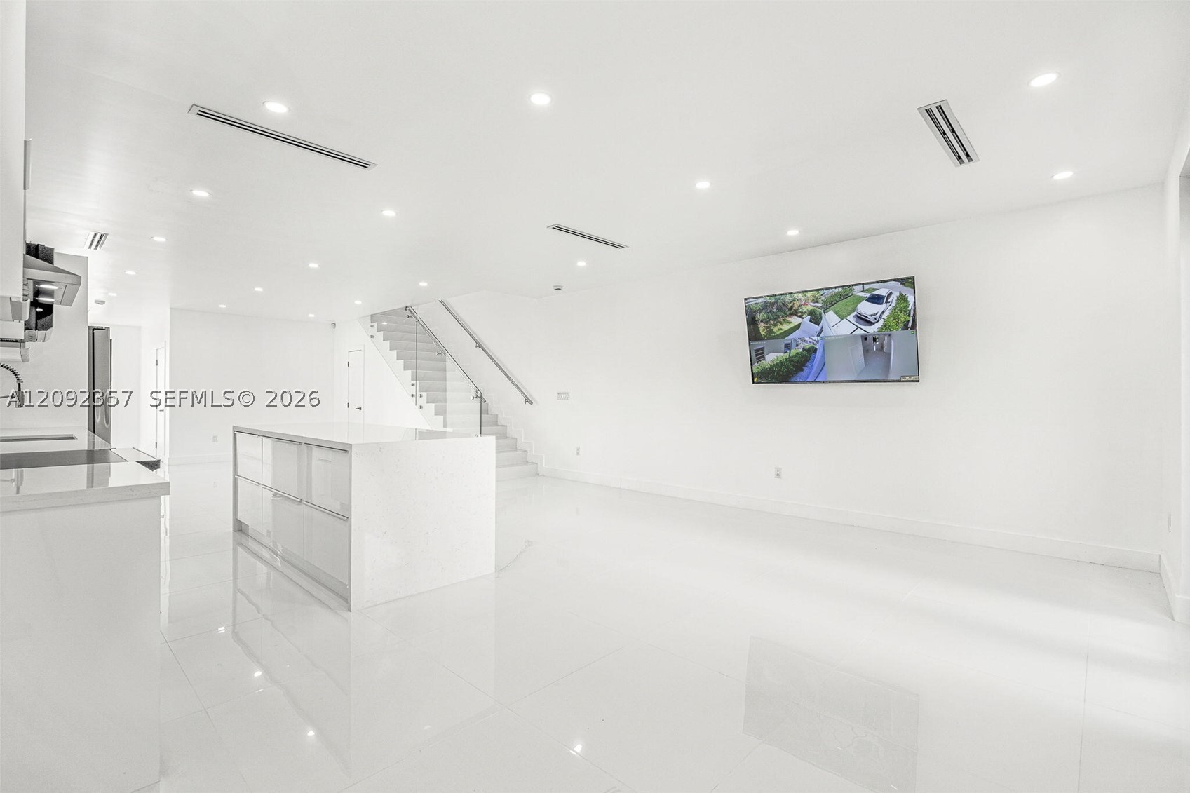 3453 NW 4th St, Miami FL 33125