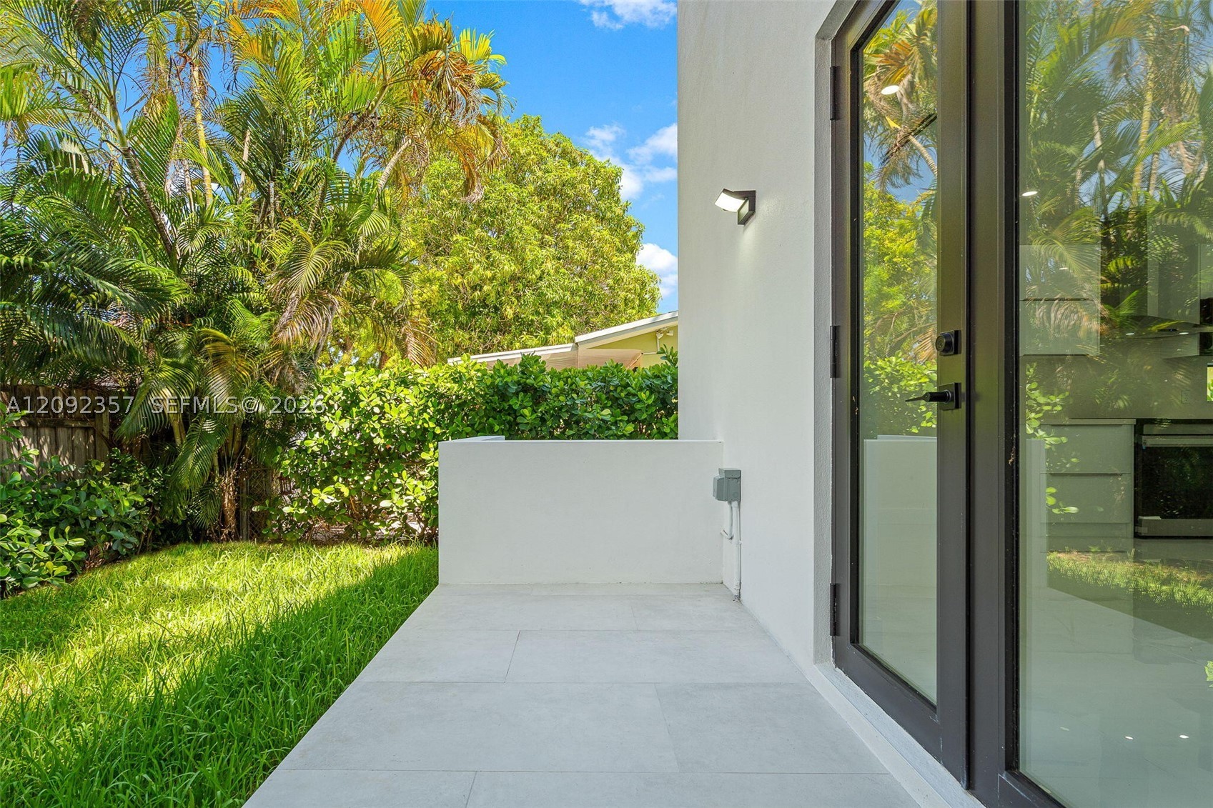 3453 NW 4th St, Miami FL 33125
