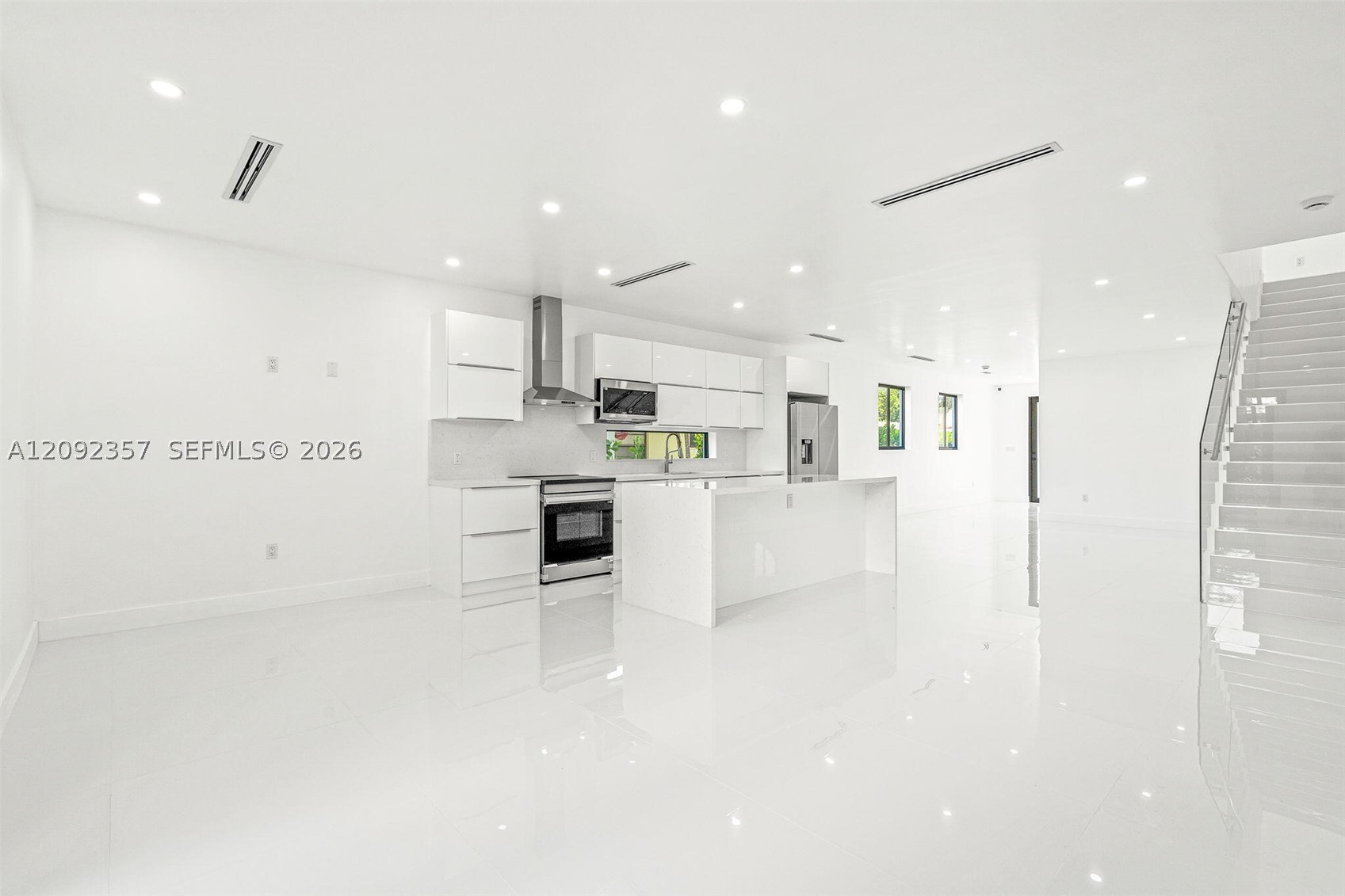 3453 NW 4th St, Miami FL 33125