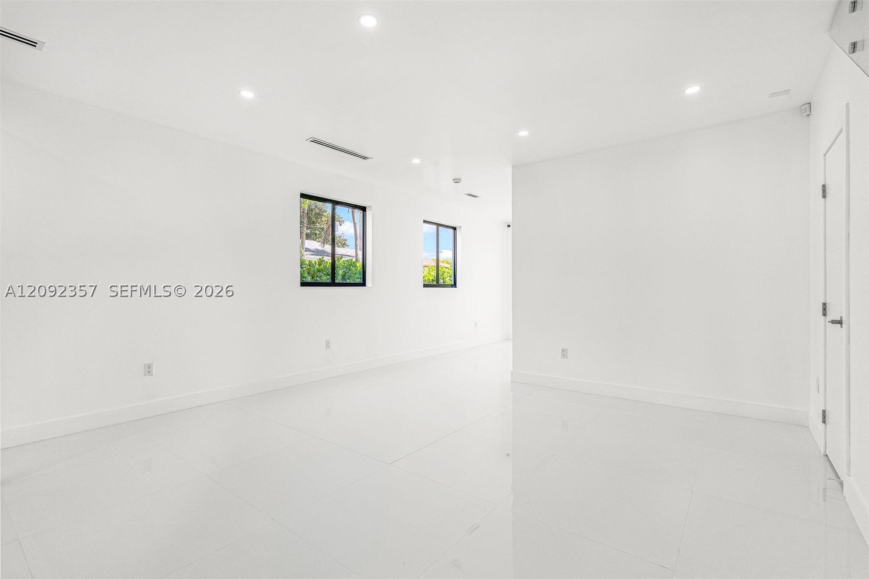 3453 NW 4th St, Miami FL 33125