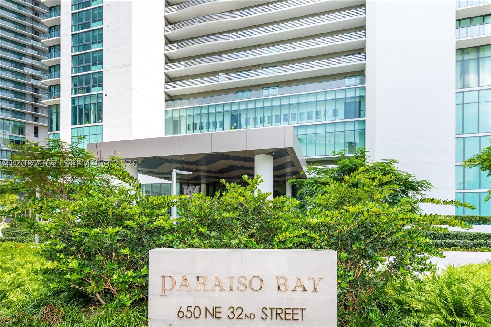 650 NE 32nd St #4105, Miami FL 33137