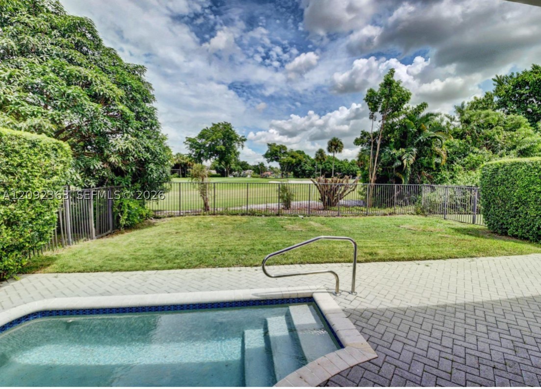 8291 Hampton Wood Dr #8291, Boca Raton FL 33433