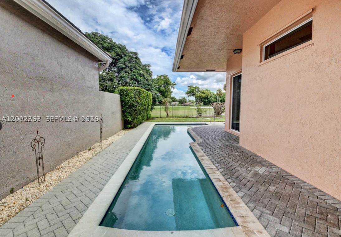 8291 Hampton Wood Dr #8291, Boca Raton FL 33433