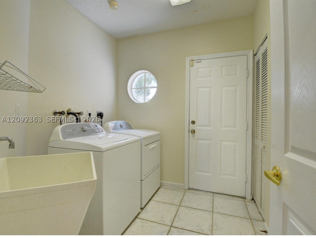 8291 Hampton Wood Dr #8291, Boca Raton FL 33433