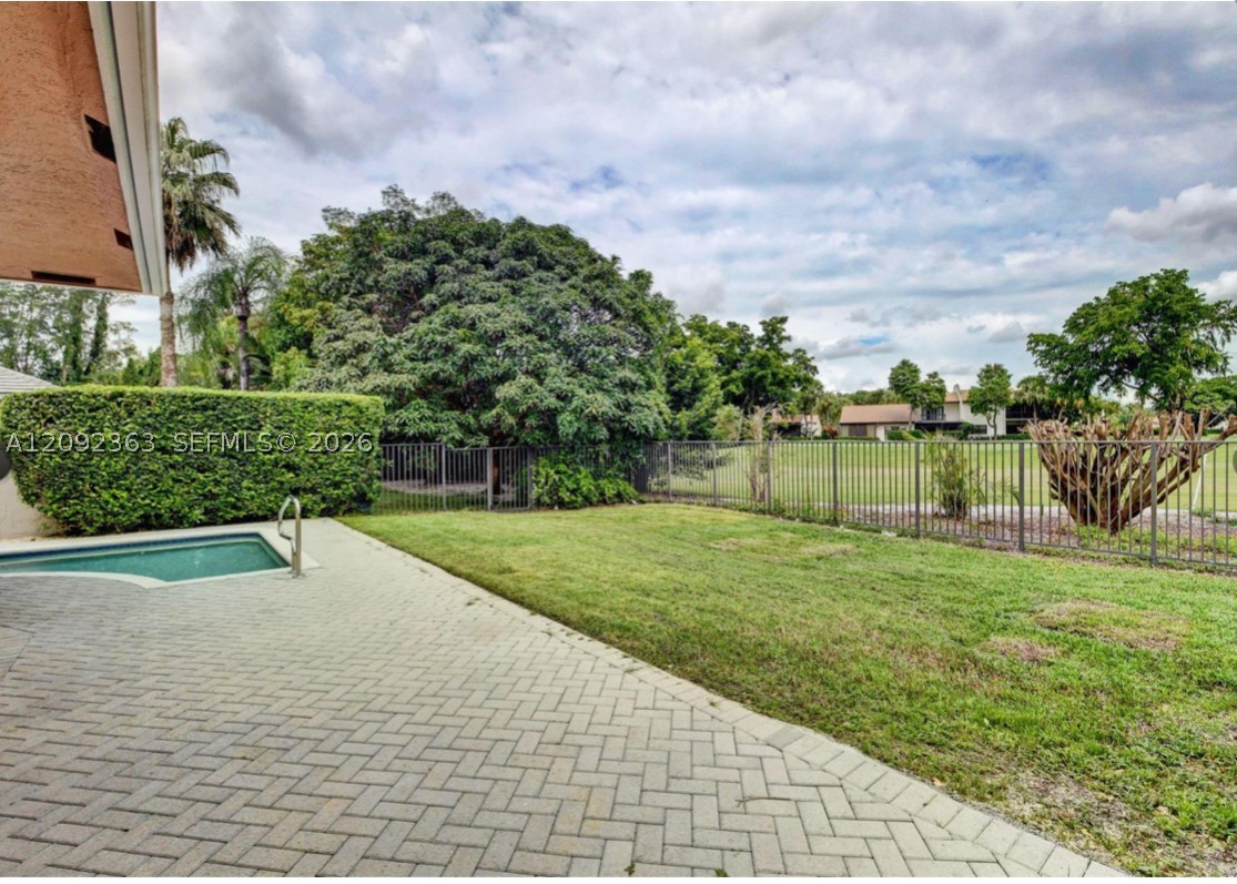 8291 Hampton Wood Dr #8291, Boca Raton FL 33433