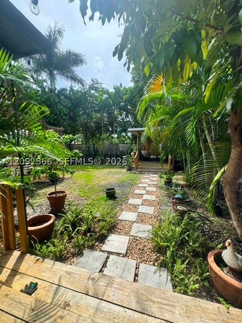 1628 NW 8th St #1628, Miami FL 33125