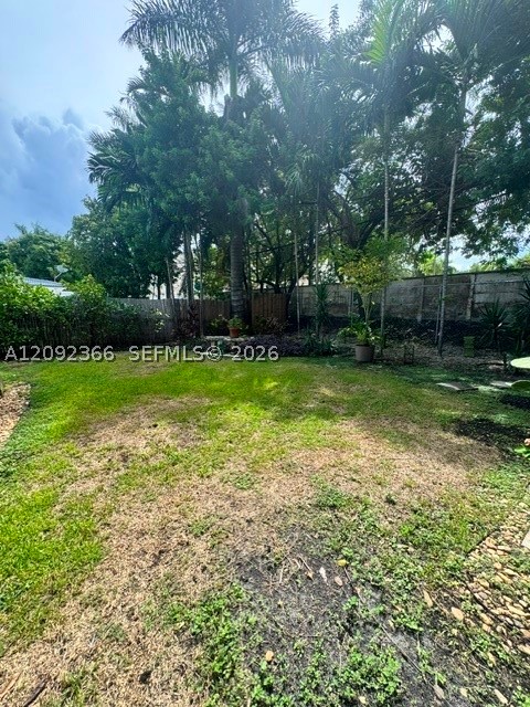 1628 NW 8th St #1628, Miami FL 33125
