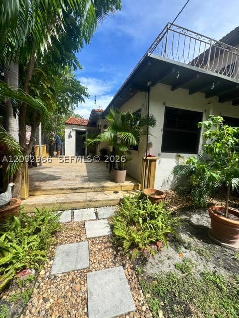1628 NW 8th St #1628, Miami FL 33125